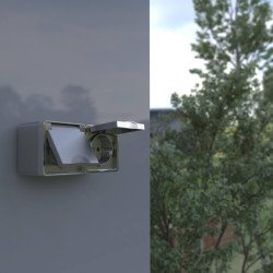 Розетка влагозащищенная с заземлением с защитной крышкой и шторками Werkel Gallant серебряный W5071206 4690389167171